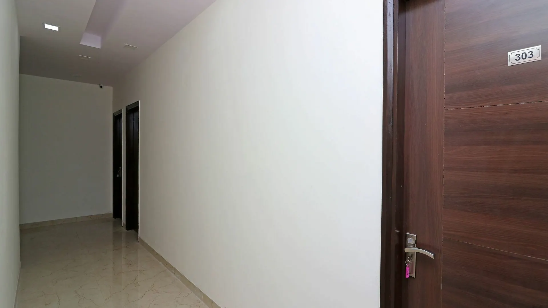 Oyo 12471 Sks Premium Hotel Gurgaon