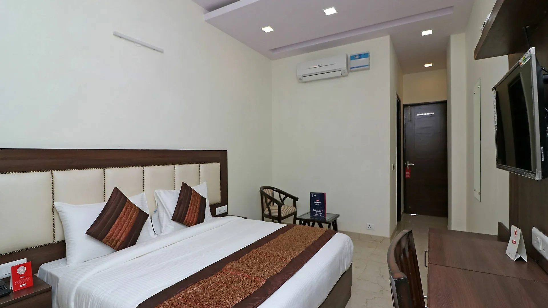 Oyo 12471 Sks Premium Hotel Gurgaon